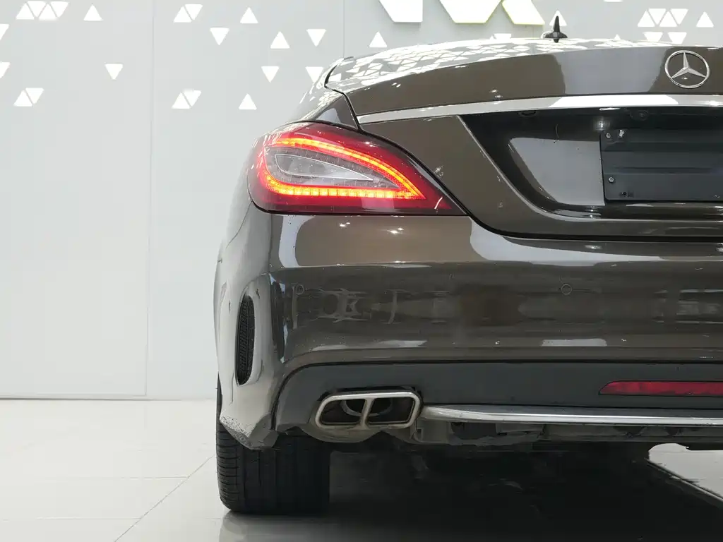 Mercedes-Benz CLS 2015 — фото 6