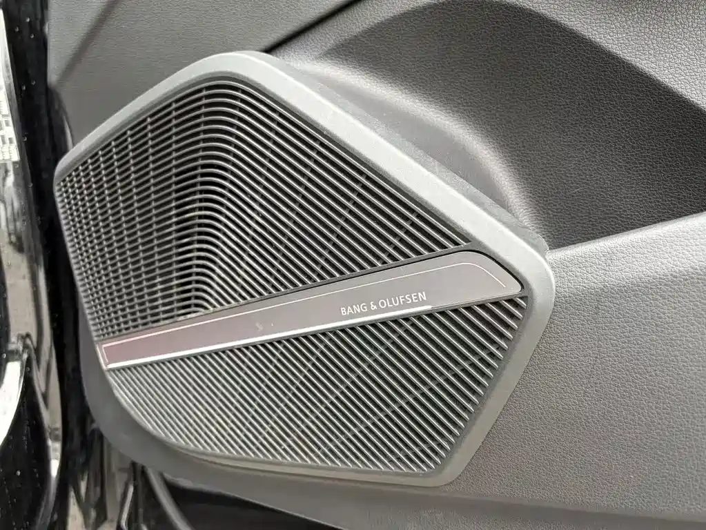 Audi Q5L 2023 — фото 13