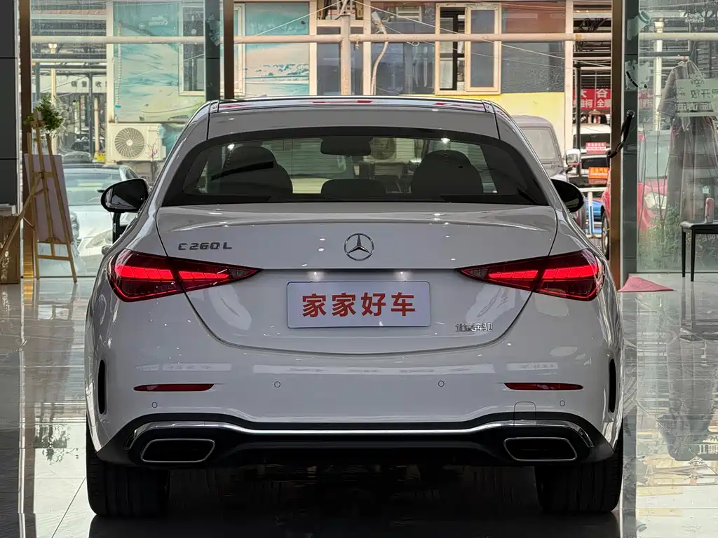 Mercedes-Benz C-Class 2024 — фото 12