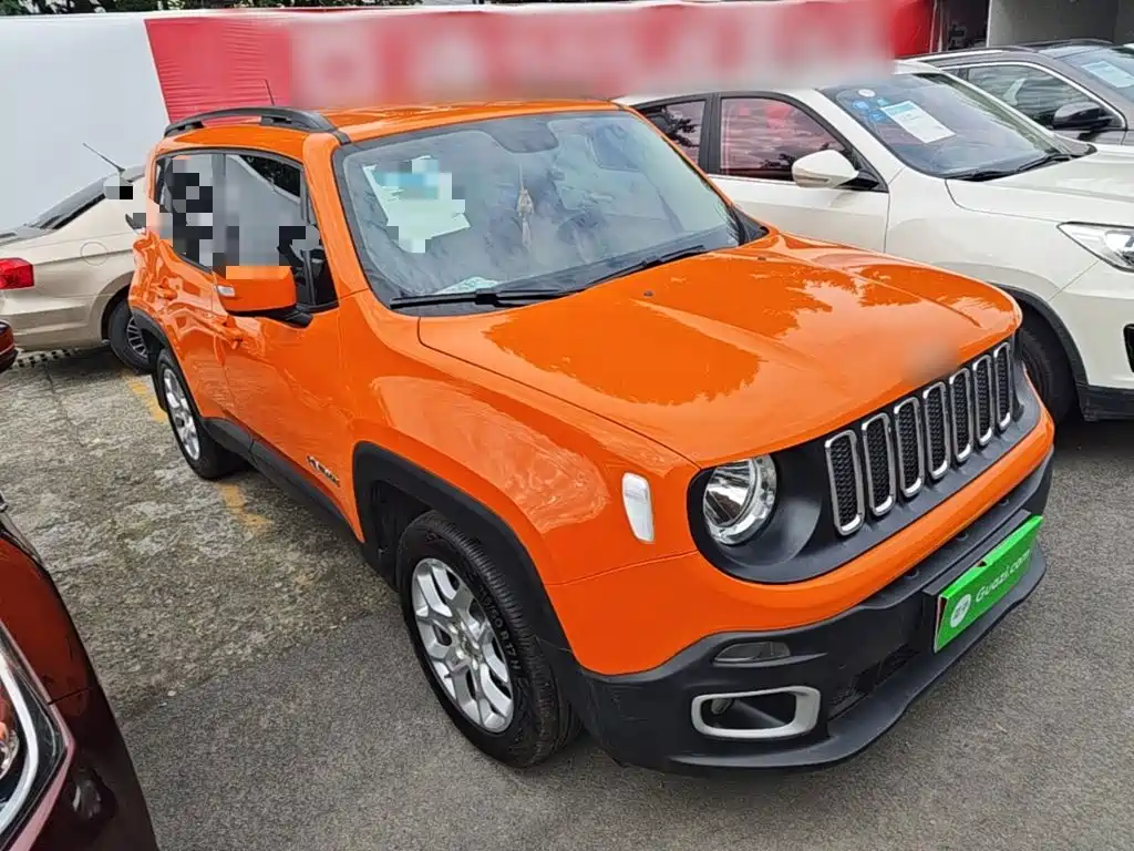 Jeep Renegade 2016 — фото 4