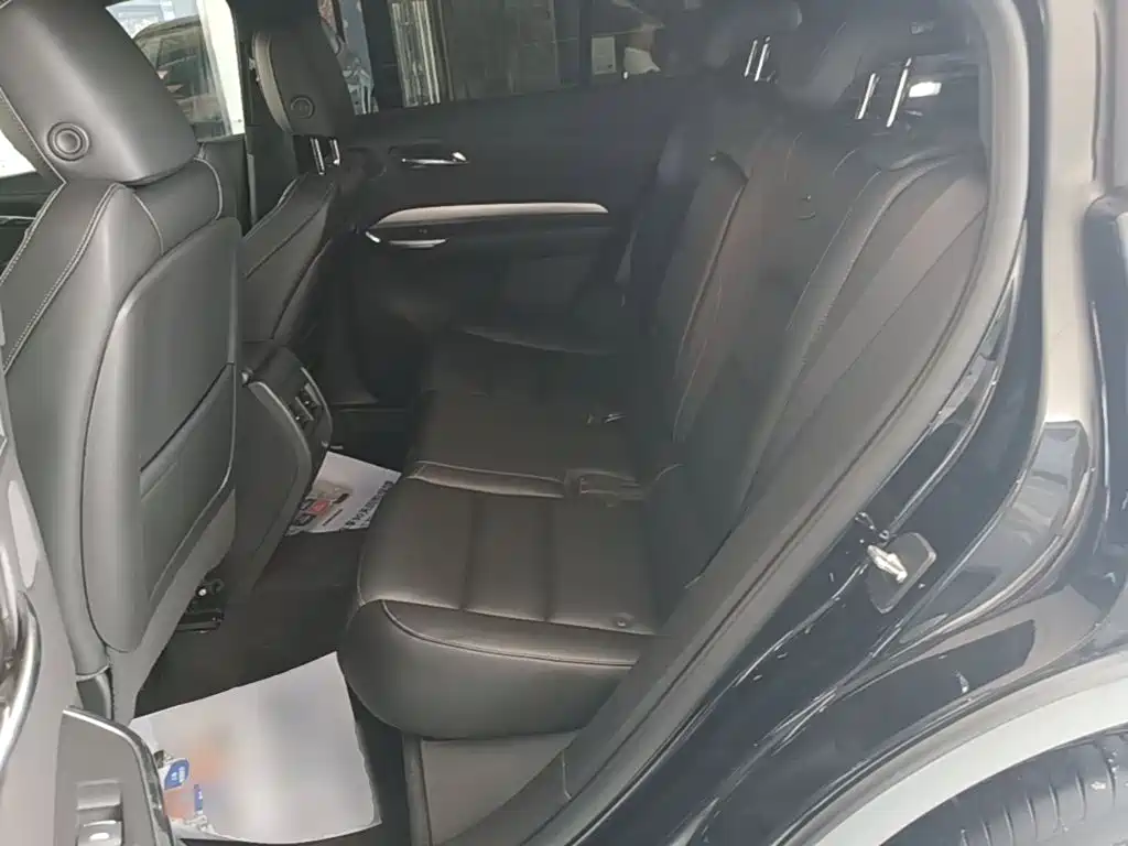 Cadillac XT4 2020 — фото 17