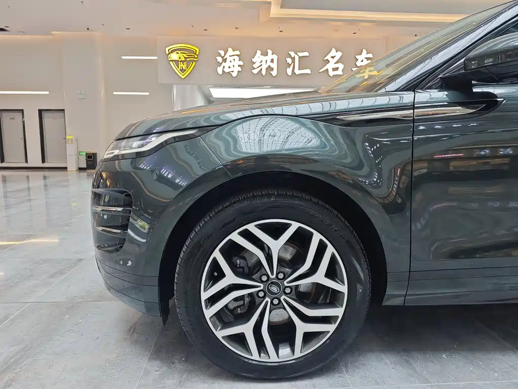 Land Rover Evoque 2023 — фото 7