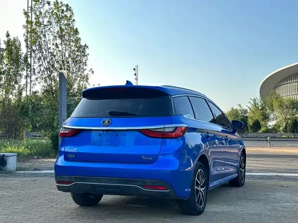 BYD Song MAX 2017