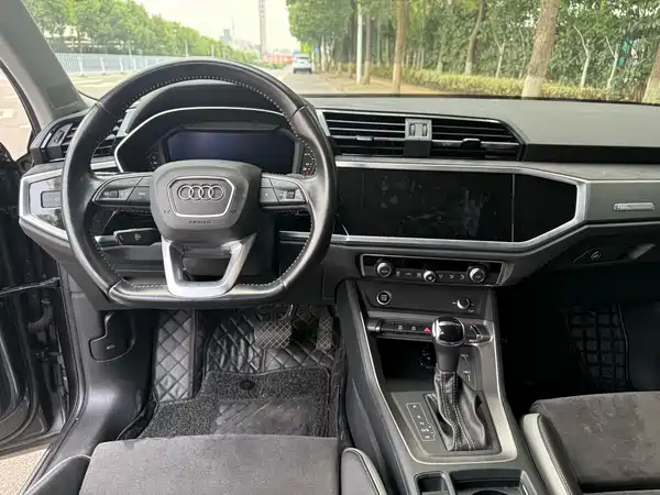 Audi Q3 2021