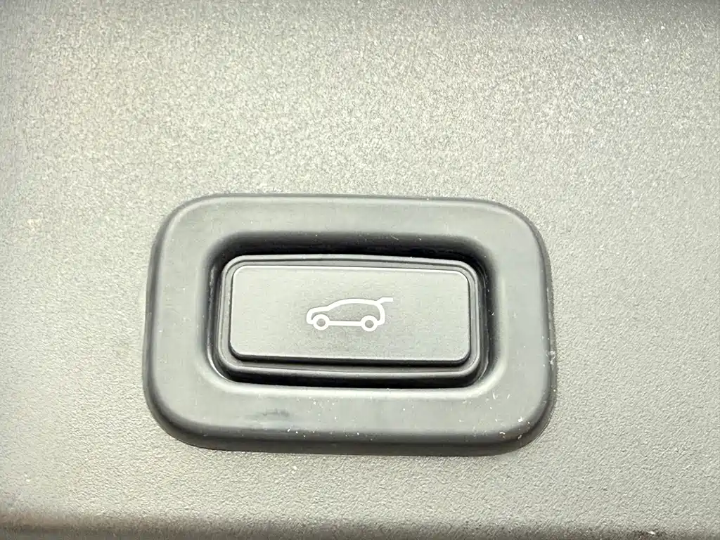 Land Rover Range Rover Evoque 2022 — фото 26
