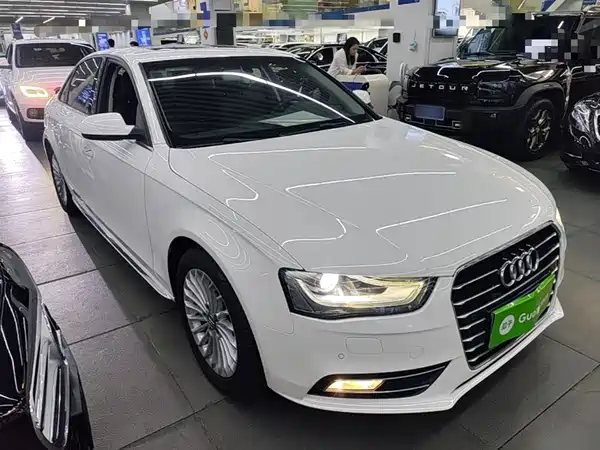 Audi A4L 2016