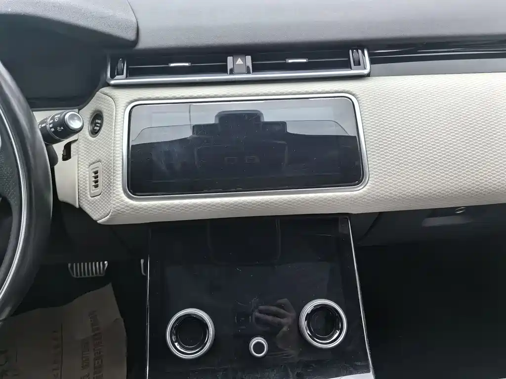 Land Rover Velar 2017 — фото 18
