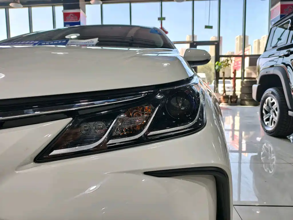 Toyota Corolla 2021 — фото 12