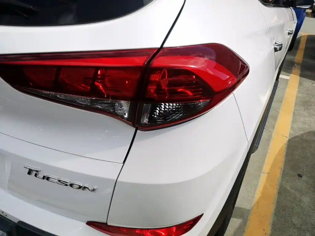 Hyundai Tucson 2016 — фото 8