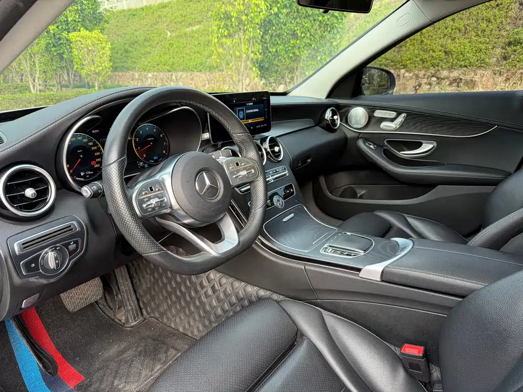Mercedes-Benz C-Class 2021