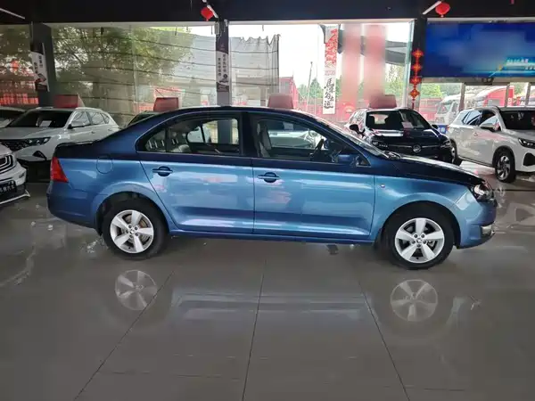 Skoda Rapid 2015