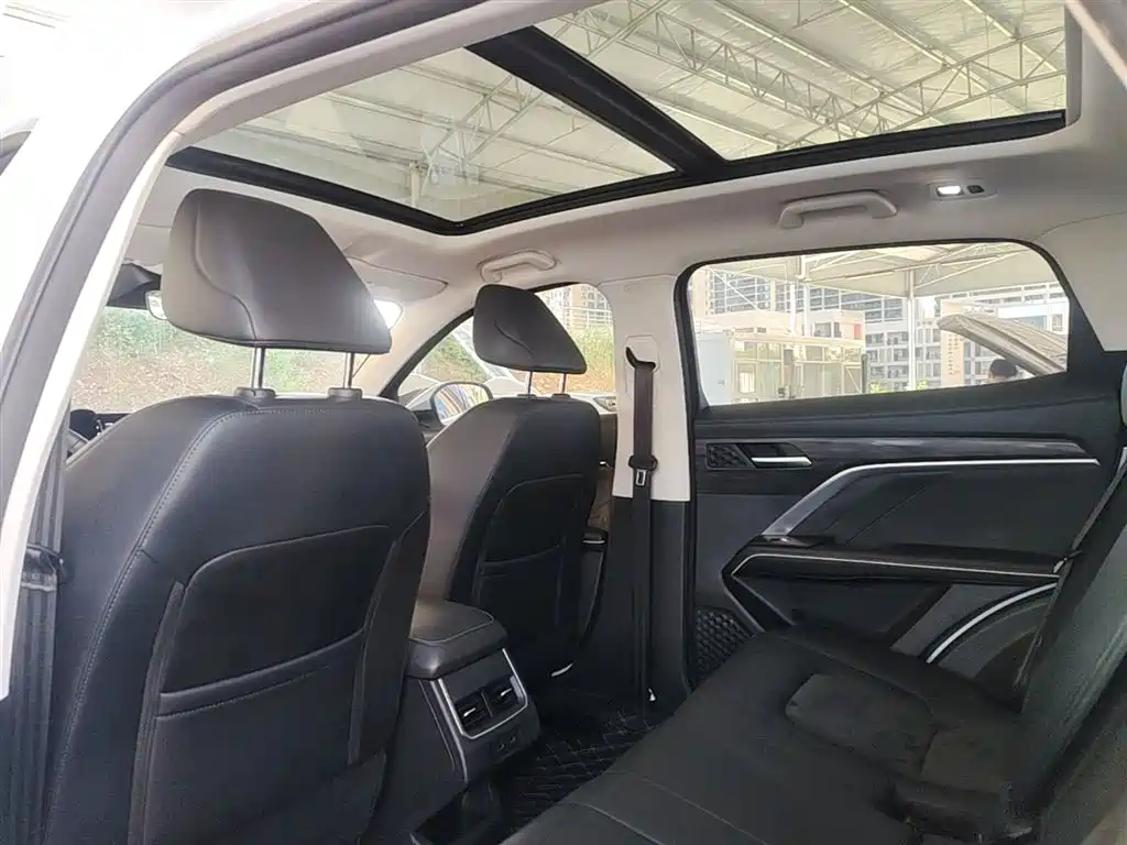 Haval H6 2023 — фото 18