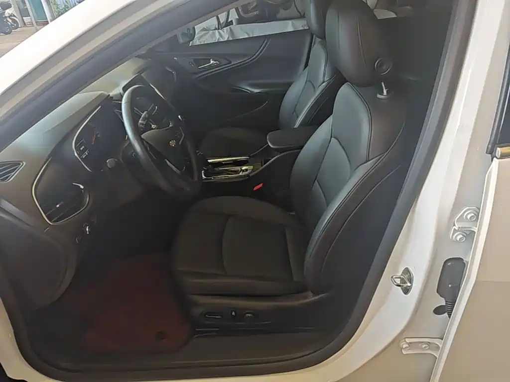 Chevrolet Malibu XL 2017 — фото 15