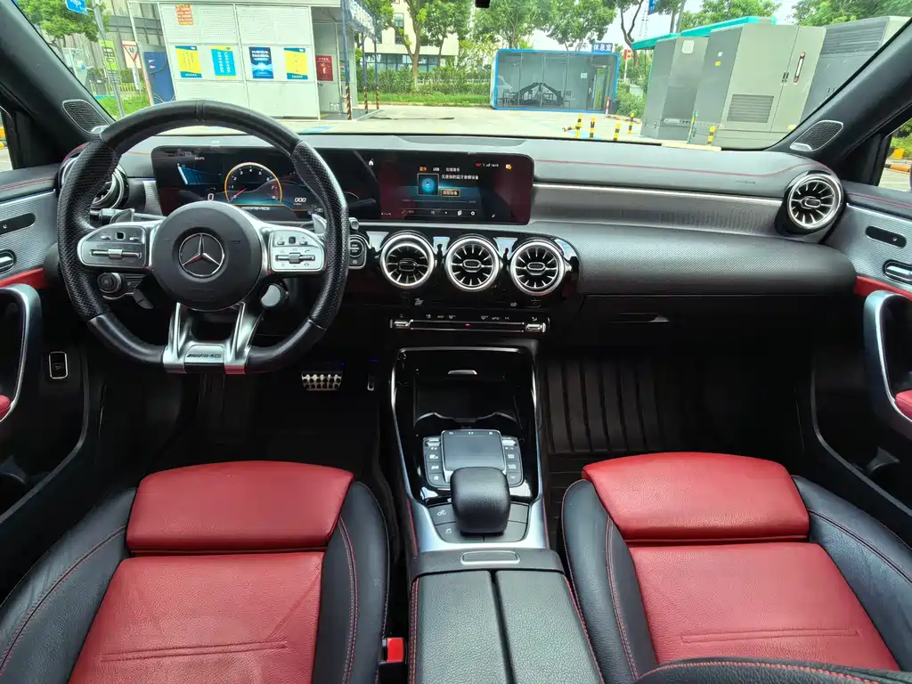 Mercedes-Benz A-Class AMG 2022 — фото 6