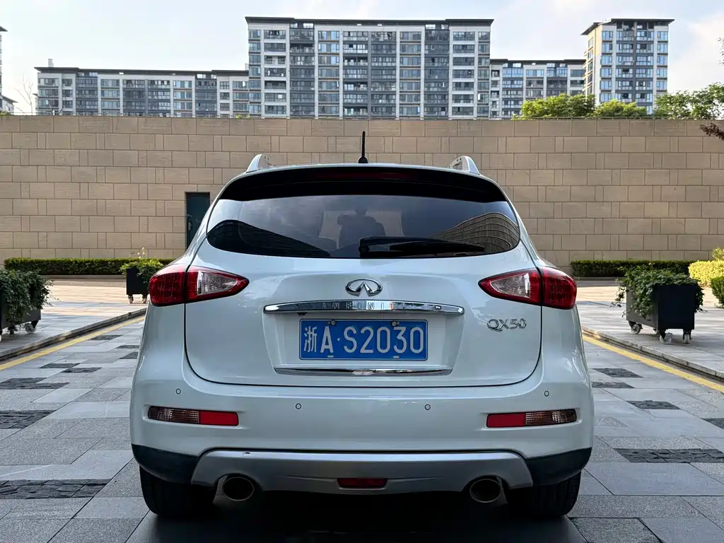 Infiniti QX50 2015 — фото 5