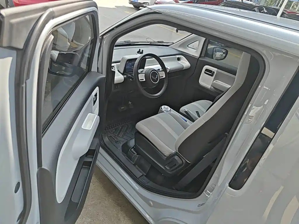 Wuling Air ev Clear Sky 2024 — фото 16