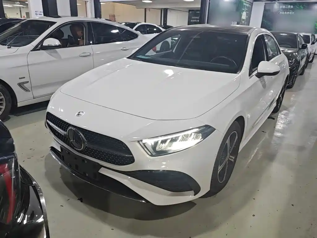 Mercedes-Benz A-Class 2023 — фото 2