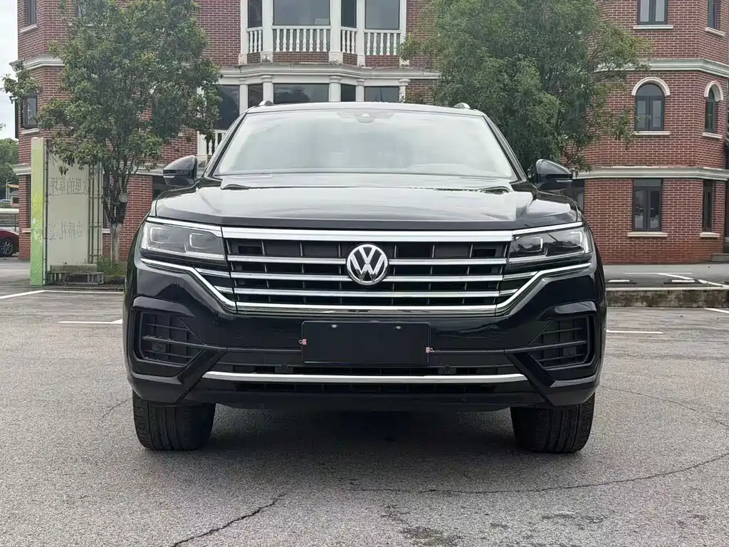 Volkswagen Touareg 2022 — фото 2