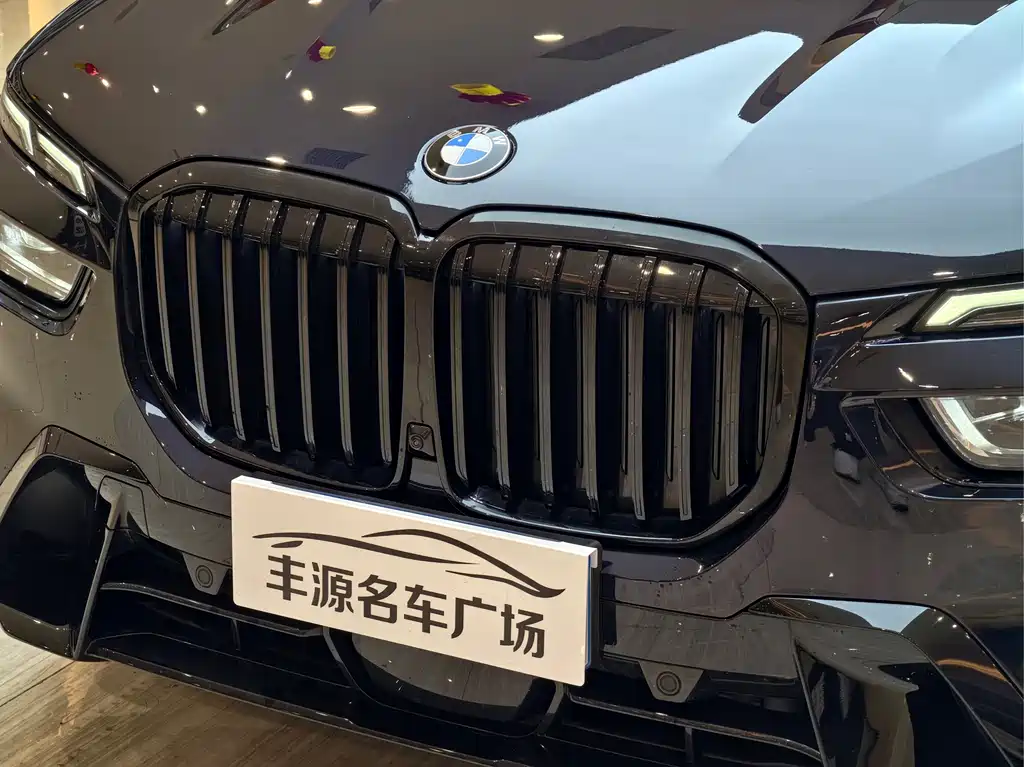 BMW X7 2023 — фото 26