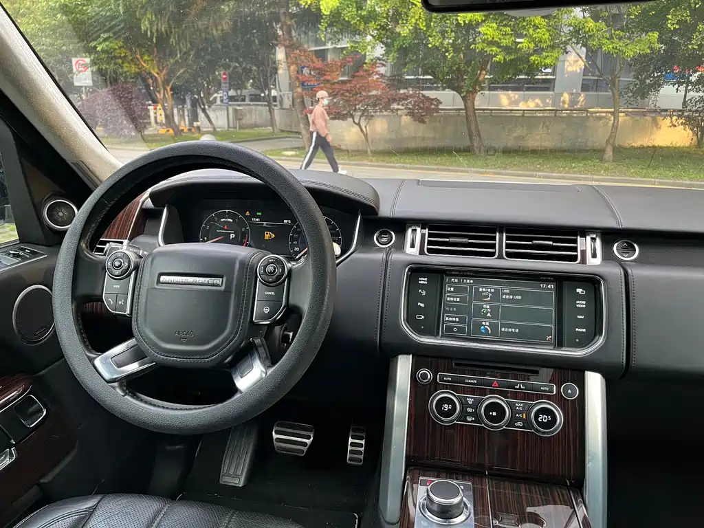 Land Rover Range Rover 2015 — фото 9