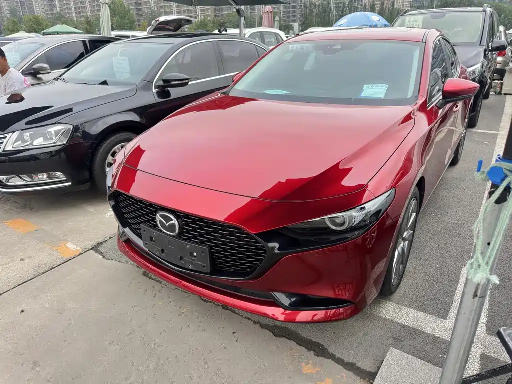 Mazda 3 Axela 2022