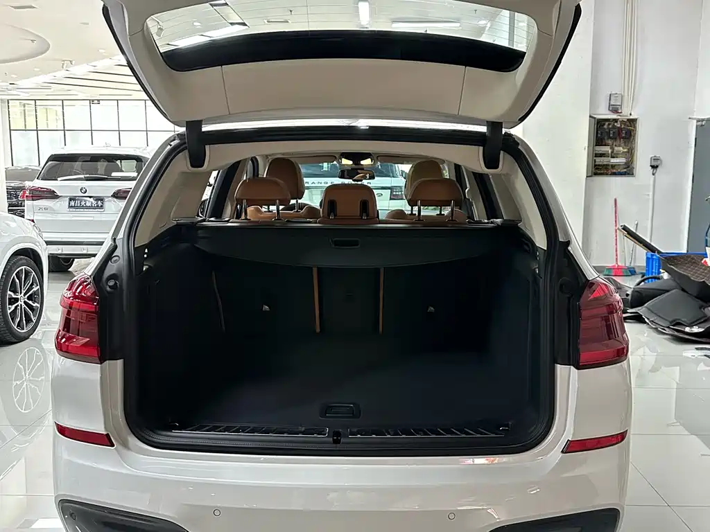 BMW X3 2018 — фото 12