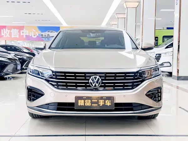 Volkswagen Passat 2022