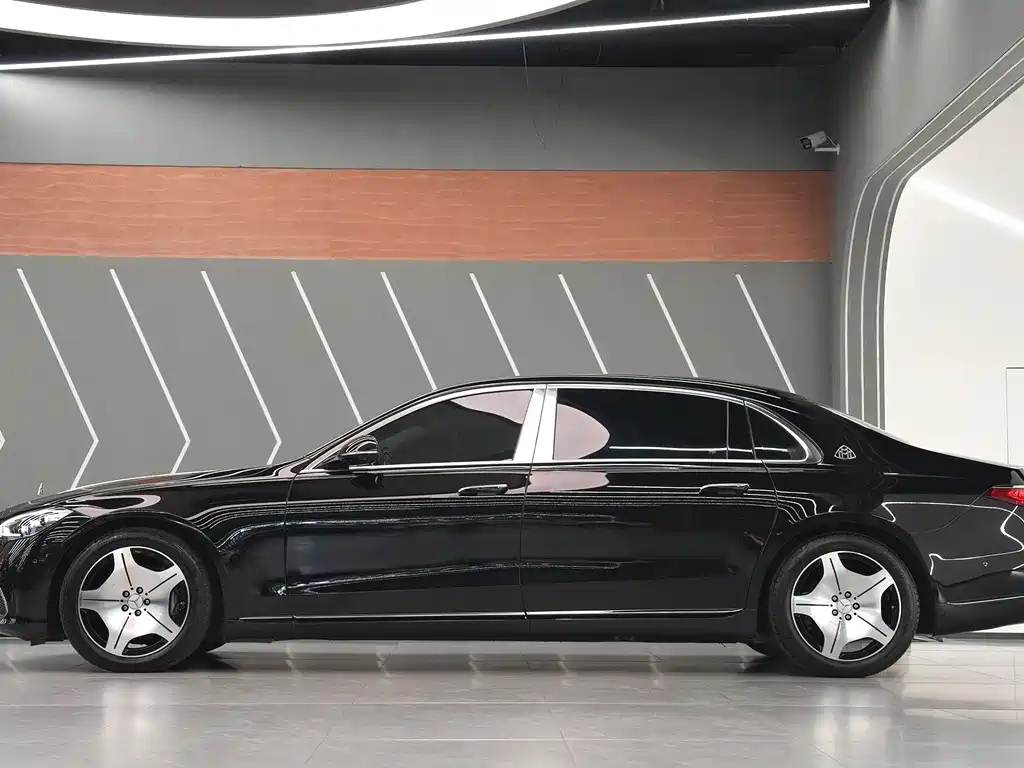 Mercedes-Benz Maybach S-Class 2024