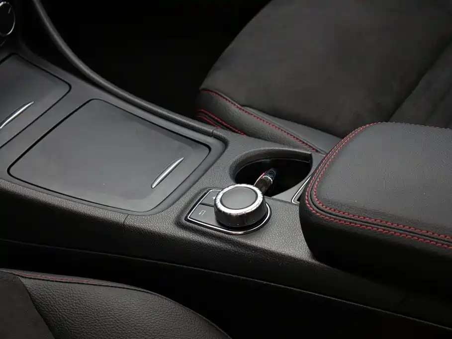Mercedes-Benz CLA 2016 — фото 15