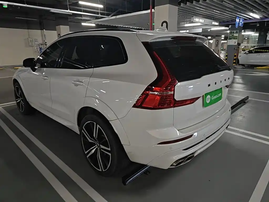 Volvo XC60 PHEV 2020 — фото 5