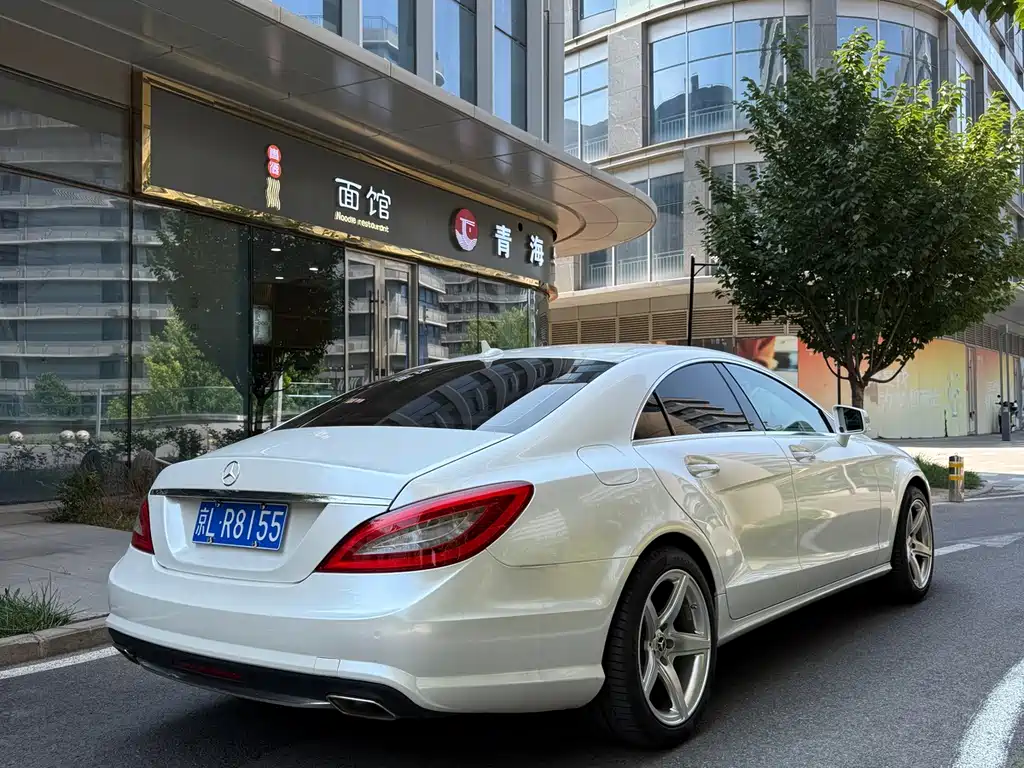 Mercedes-Benz CLS 2016 — фото 18