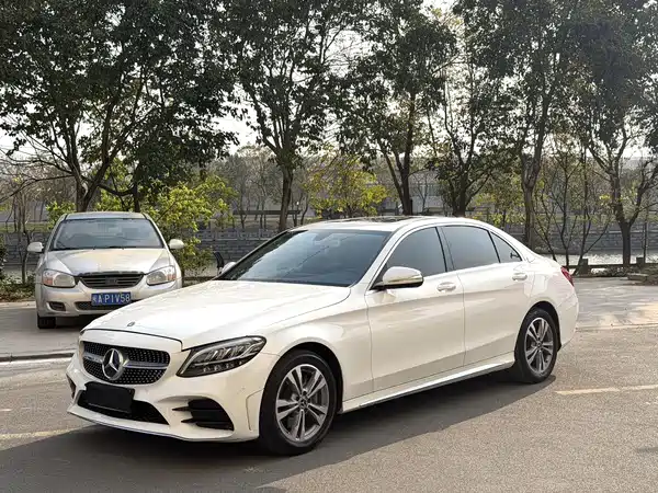 Mercedes-Benz C-Class 2020