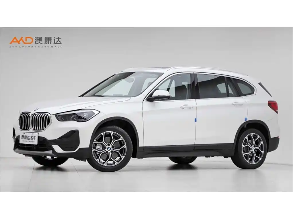 BMW X1 2021 — фото 1