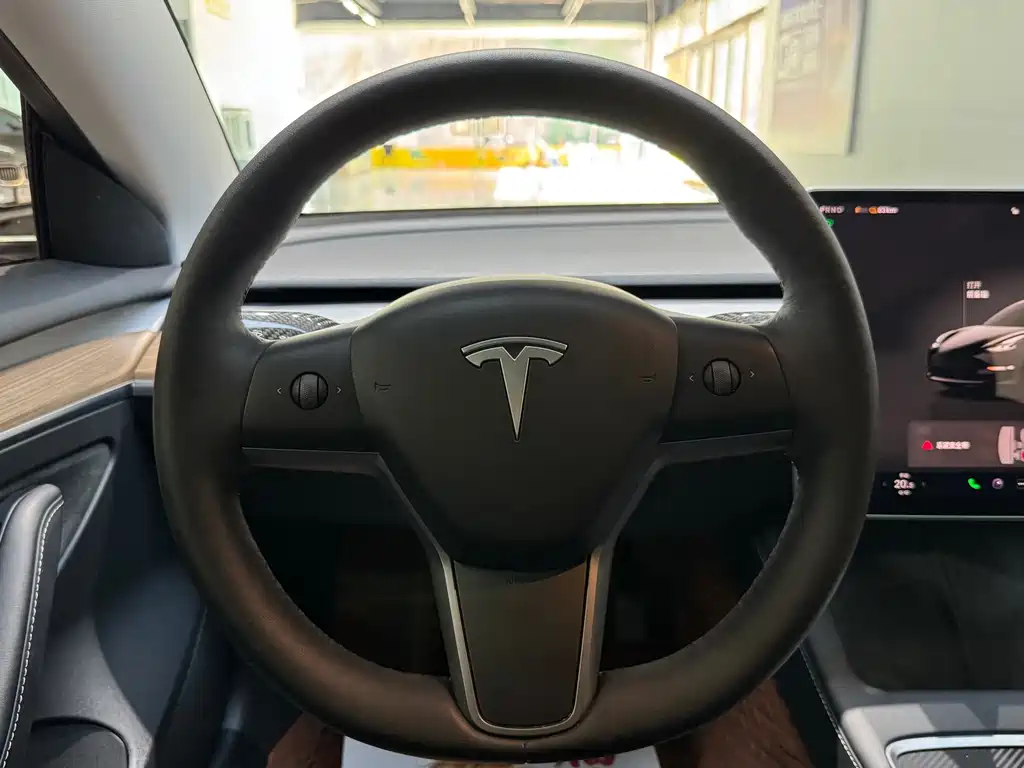 Tesla Model 3 2022 — фото 9