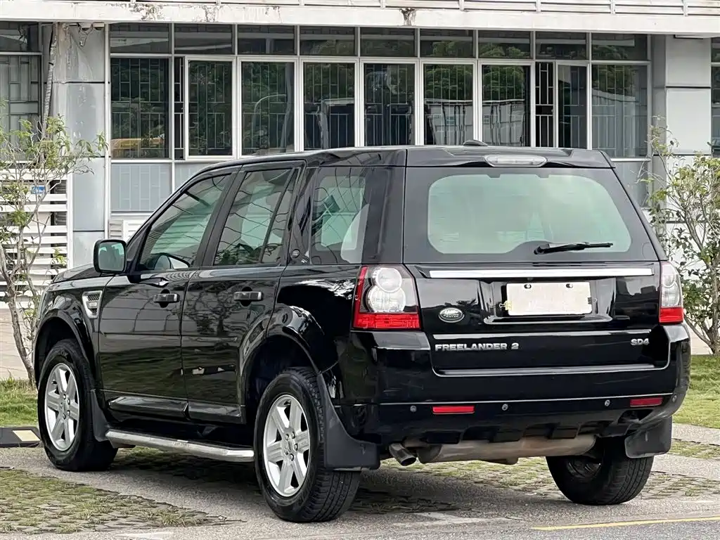 Land Rover Freelander 2 2013 — фото 8