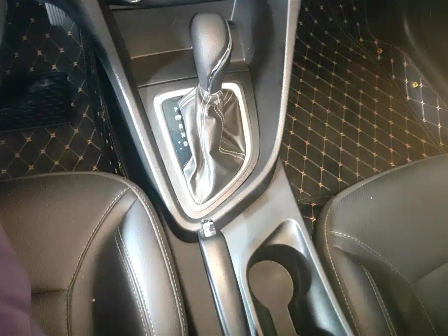Buick Excelle 2023 — фото 16