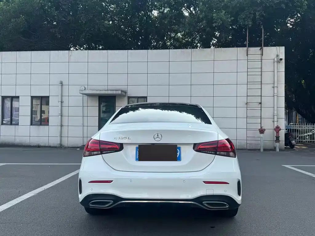 Mercedes-Benz A-Class 2019 — фото 9