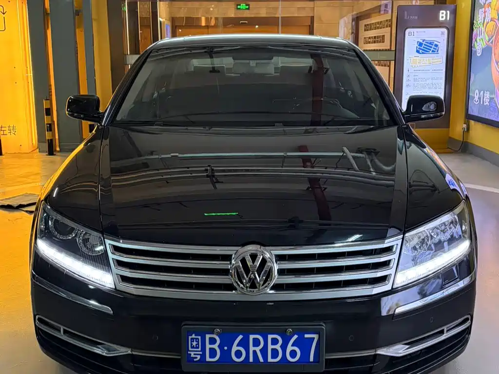 Volkswagen Phaeton 2014 — фото 1
