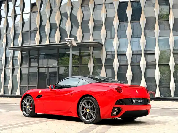 Ferrari California T 2009