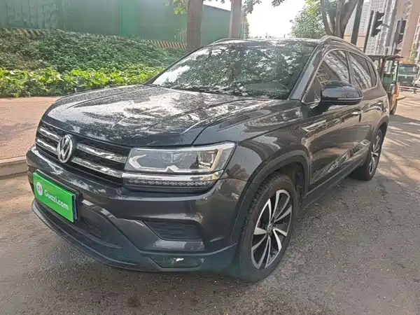 Volkswagen Tharu 2020