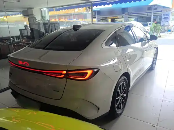 BYD Seal 06 2025