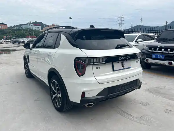 Lynk & Co 01 2021