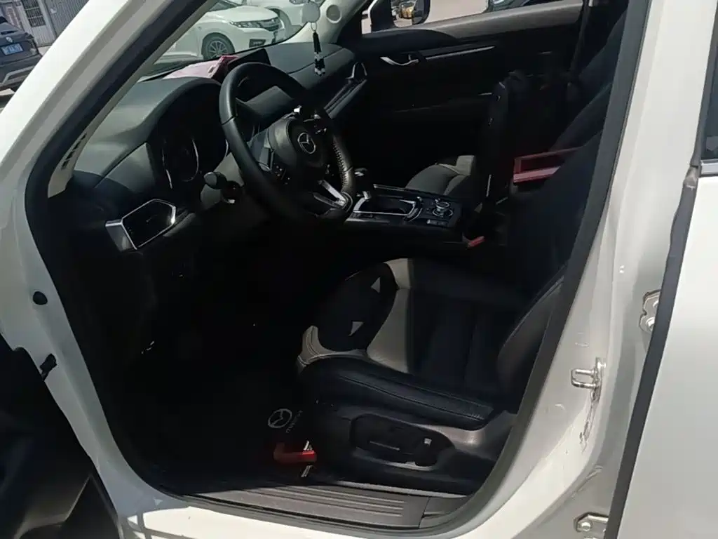 Mazda CX-5 2018 — фото 15
