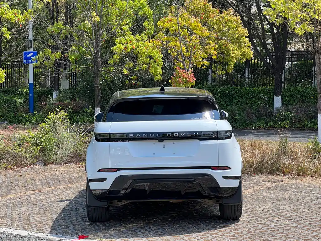 Land Rover Range Rover Evoque 2022 — фото 17