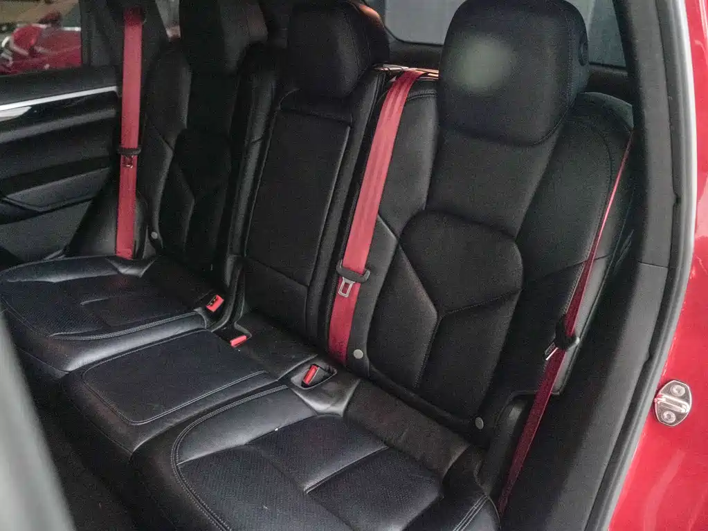 Porsche Cayenne 2017 — фото 10