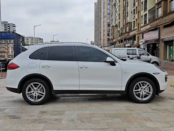 Porsche Cayenne 2013