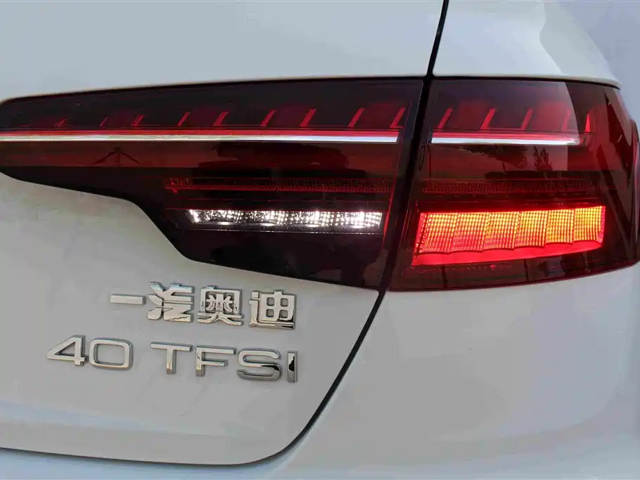 Audi A4L 2021 — фото 16