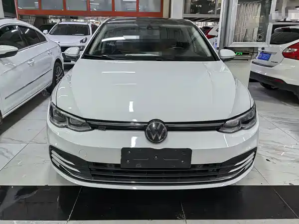 Volkswagen Golf 2022