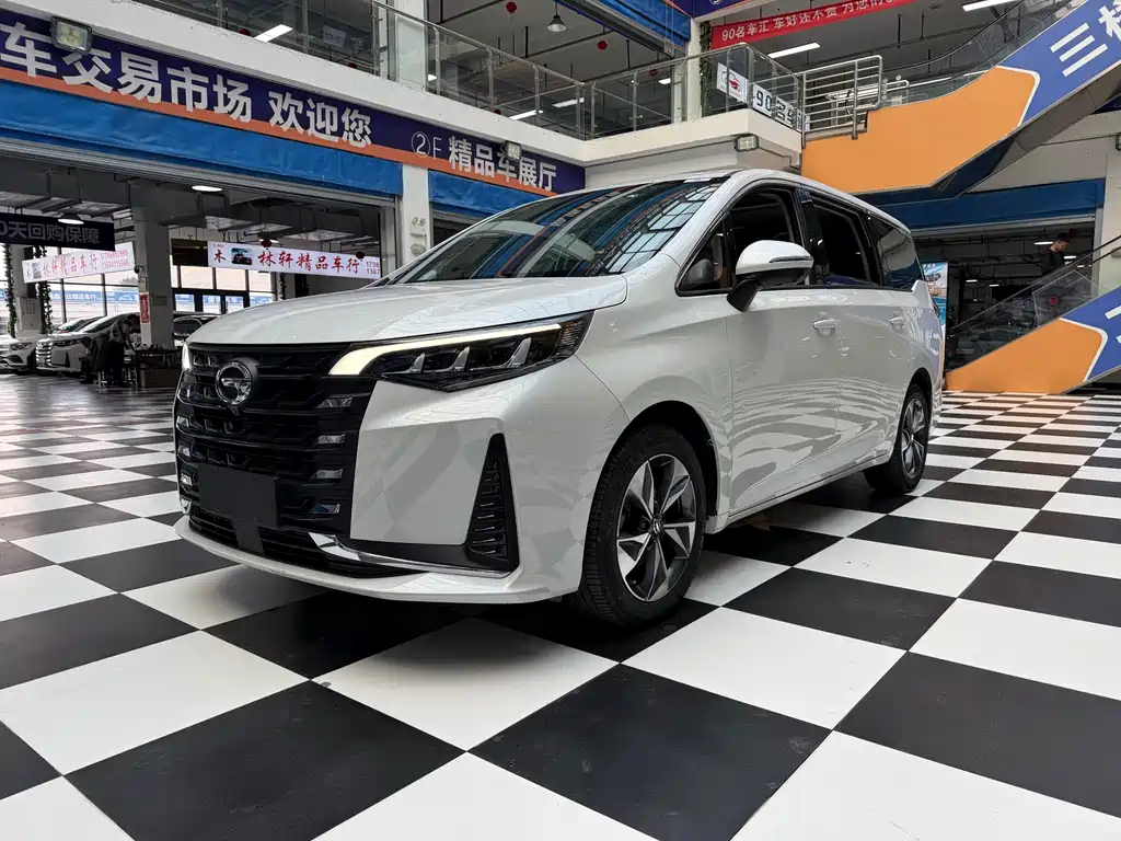 GAC Motor Trumpchi M6 2022 — фото 1