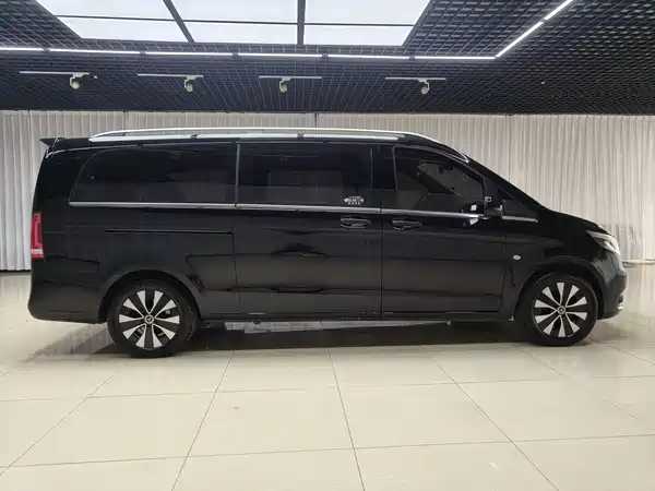 Mercedes-Benz Vito 2023